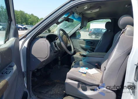 2002 Ford F-150 из США, поврежденный, VIN 02818101290994